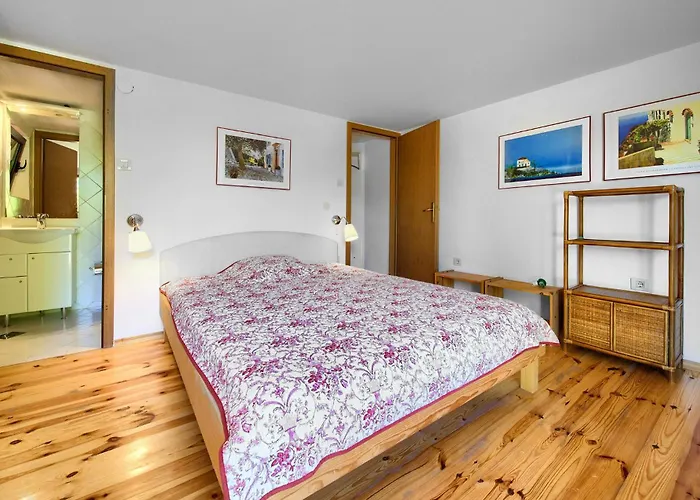 Beautiful In With Wifi Ferienhaus Malinska